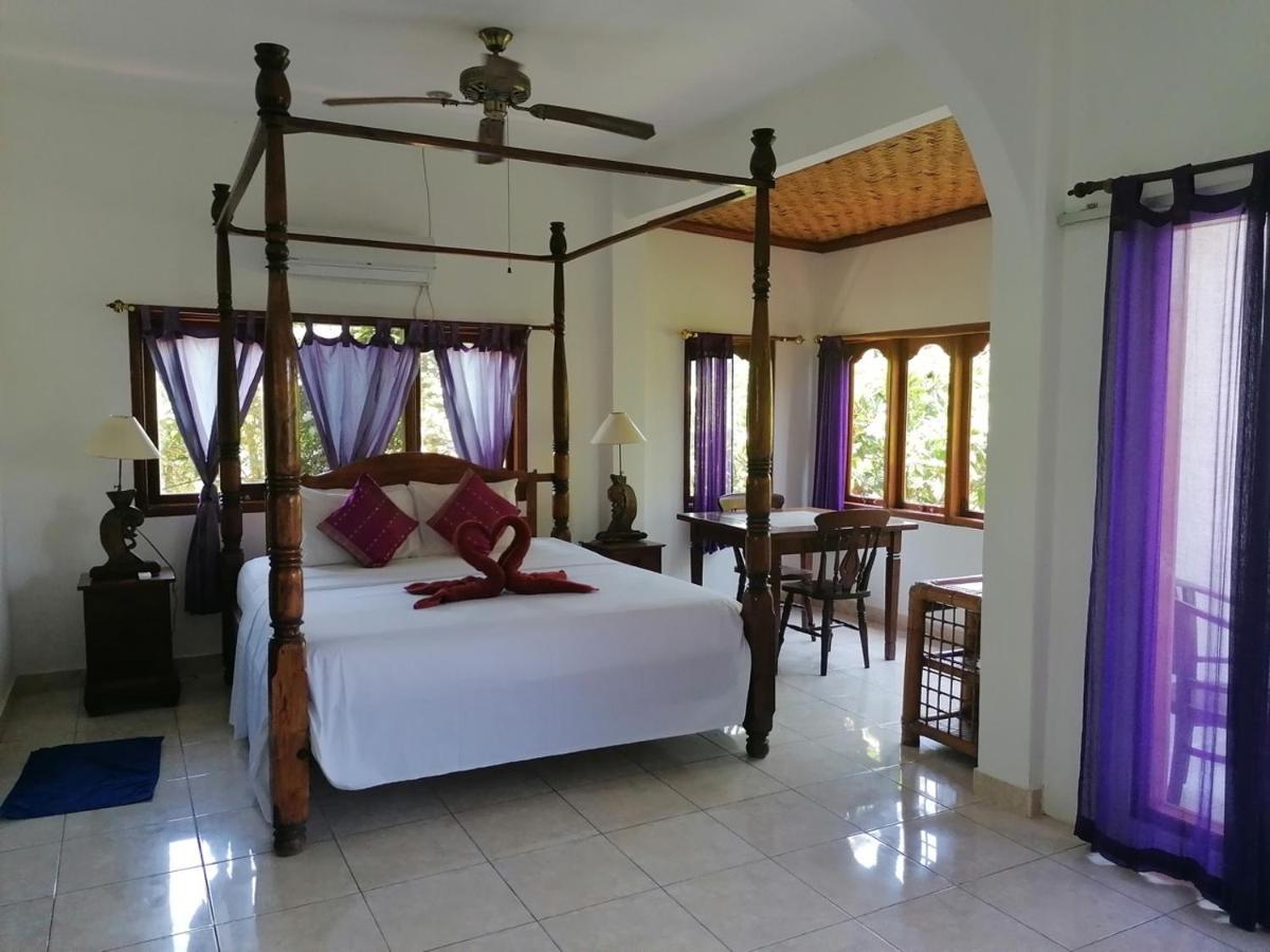 Puri Oka Beach Bungalows Candidasa Екстериор снимка